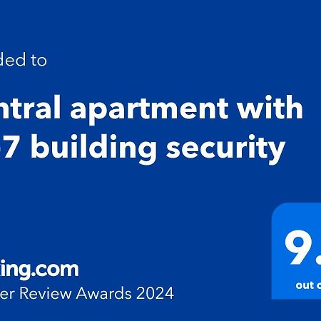 נובי סאד Central Apartment With 24-7 Building Security מראה חיצוני תמונה